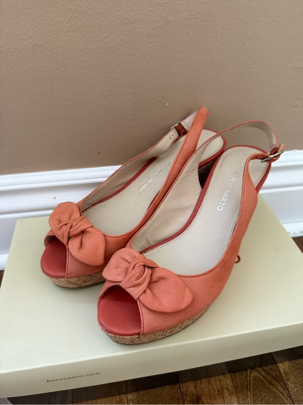 Franco Sarto Coral Wedge Platform Sandal with Box Size 7.5, early 2000s leather